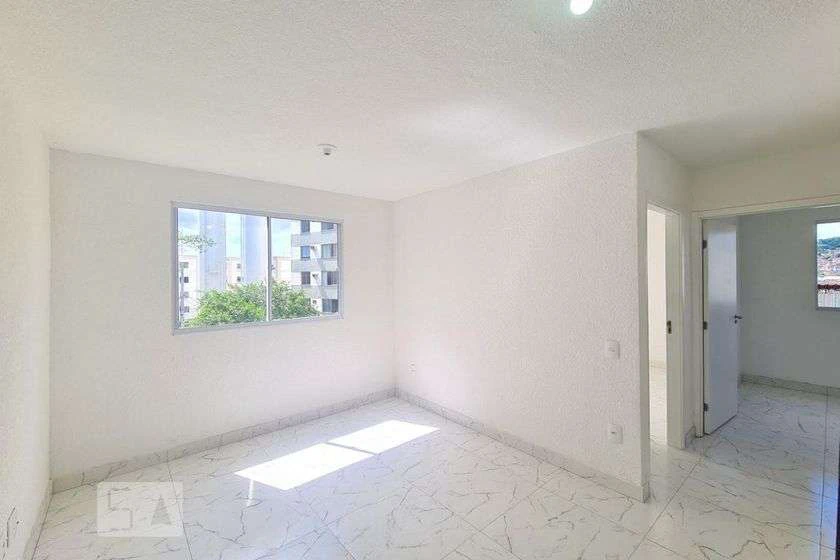 Apartamento de 2 quartos com cozinha separada e 40 m² — photo 5