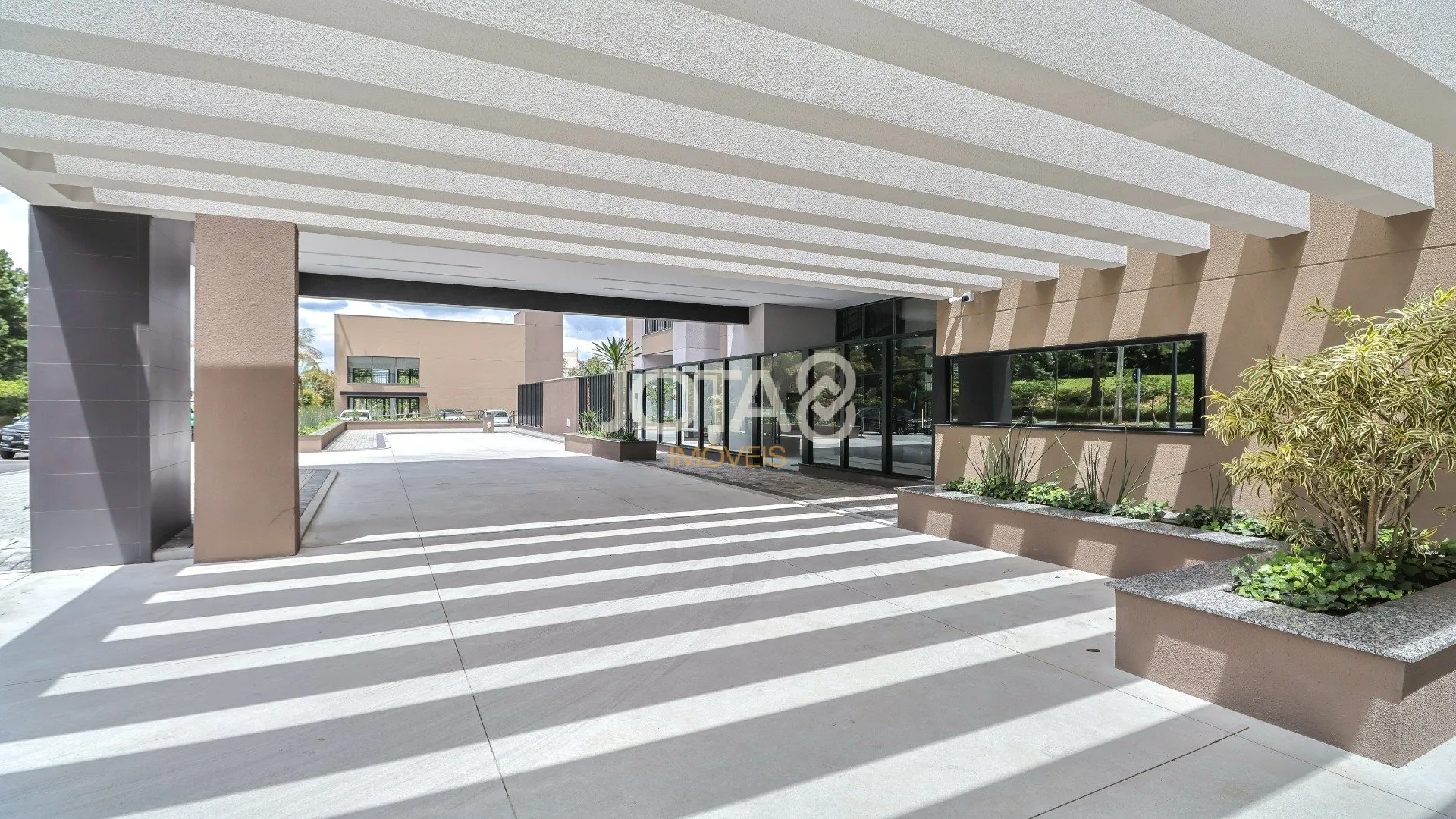 Apartamento amueblado de 2 dormitorios y 2 baños — photo 25
