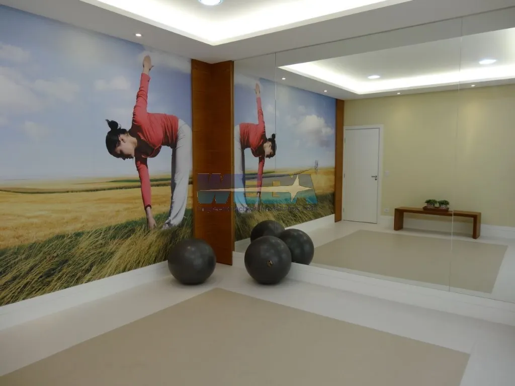 Apartamento com 4 quartos e varanda de vidro fechada — photo 44