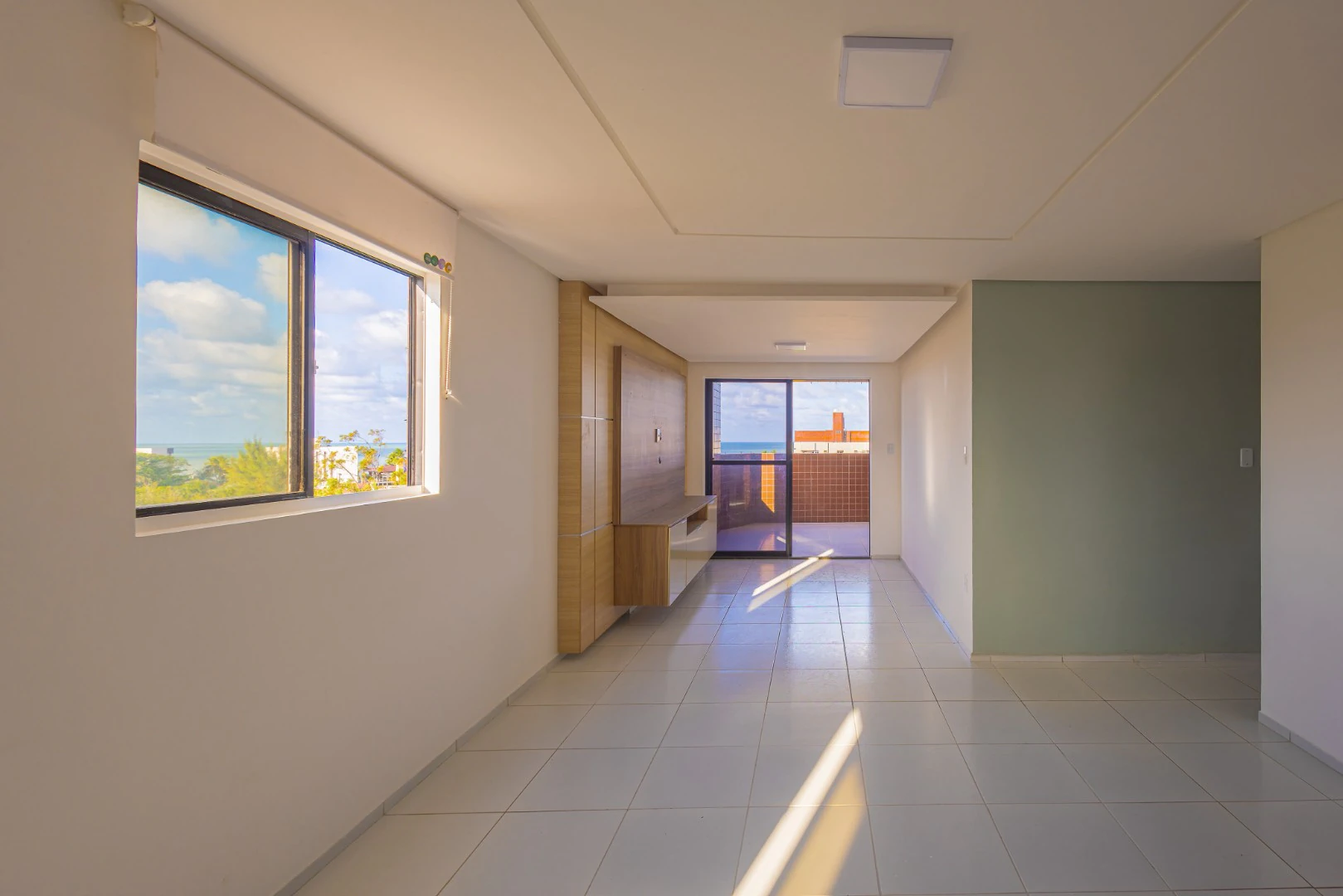 Water view in a 3-bedroom apartment, 125 m² — photo 16