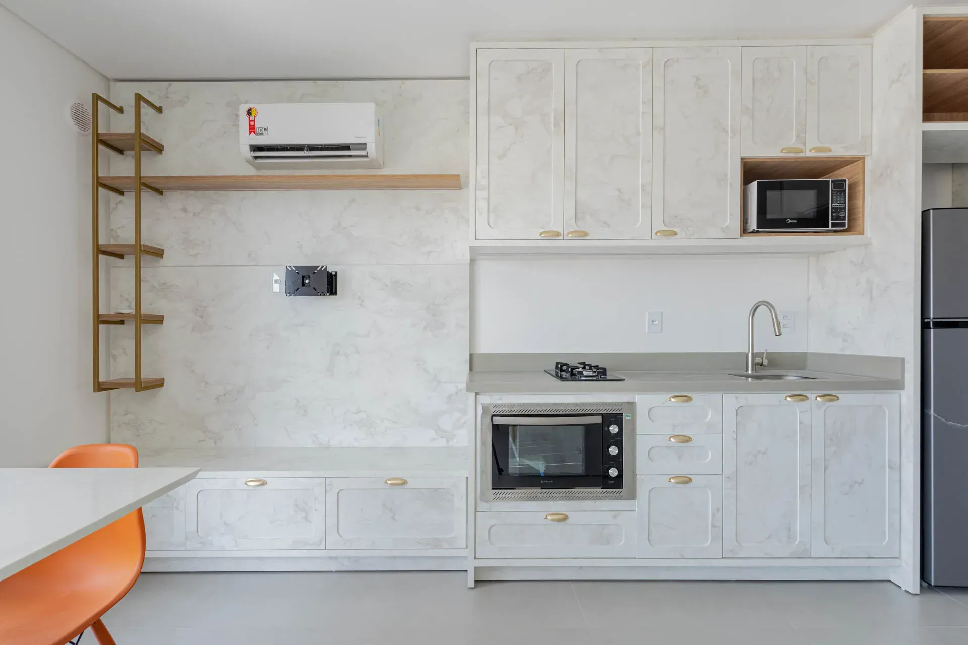 Estudio amueblado de 30 m² con cocina americana a gas — photo 8