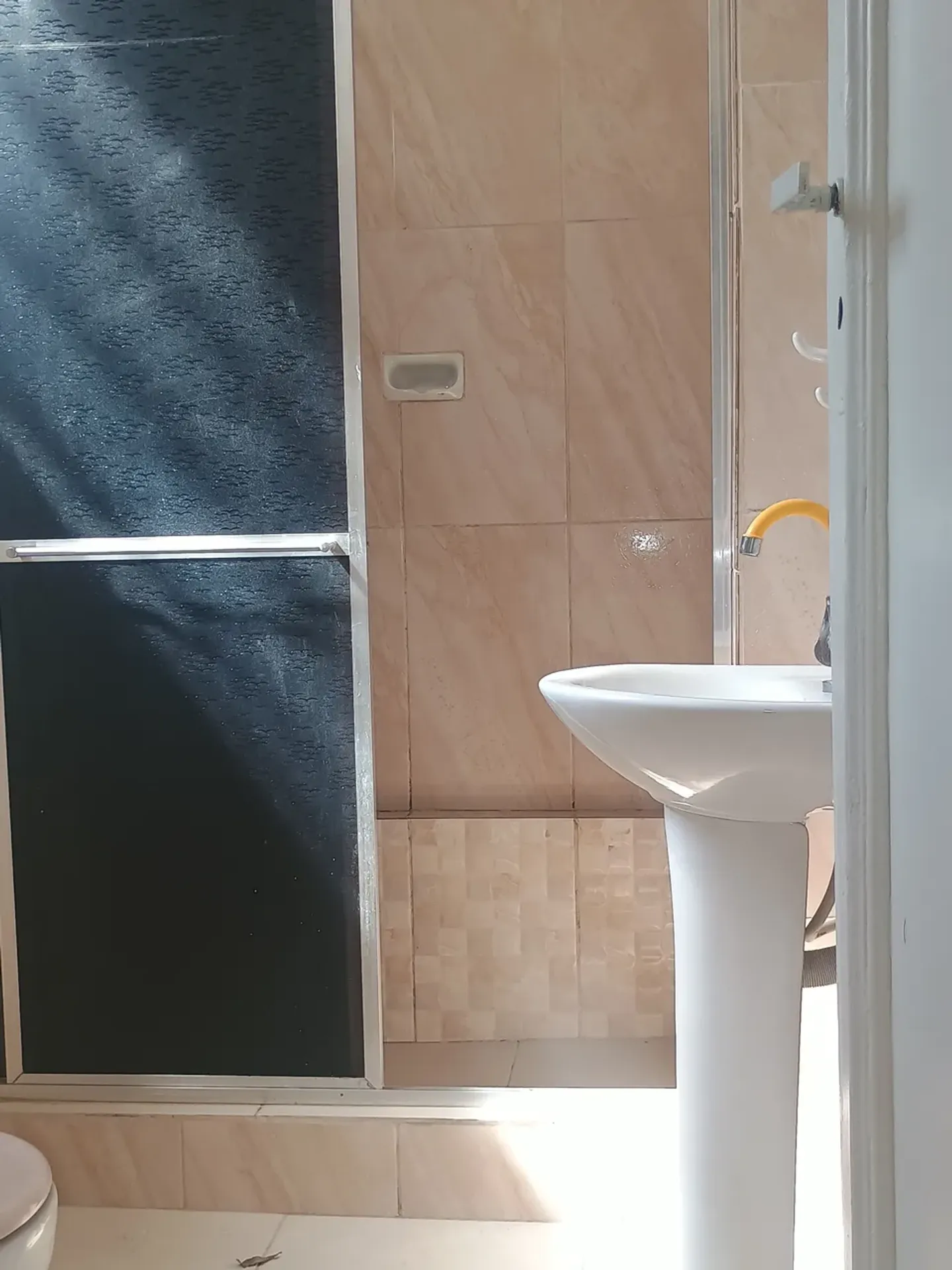 Apartment on the 3rd floor with wood or laminate floors — photo 9