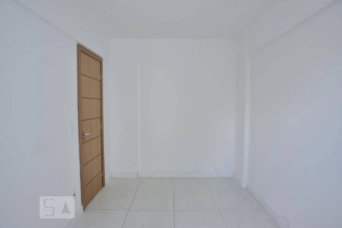 2-bedroom apartment in a building with a gym — photo 26