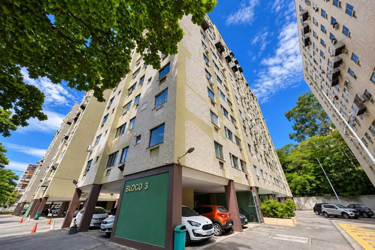 Apartamento de 2 quartos em condomínio com academia — photo 3