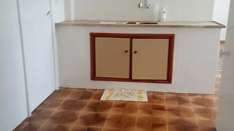 Unfurnished apartment with 3 bedrooms and 2 bathrooms — photo 6