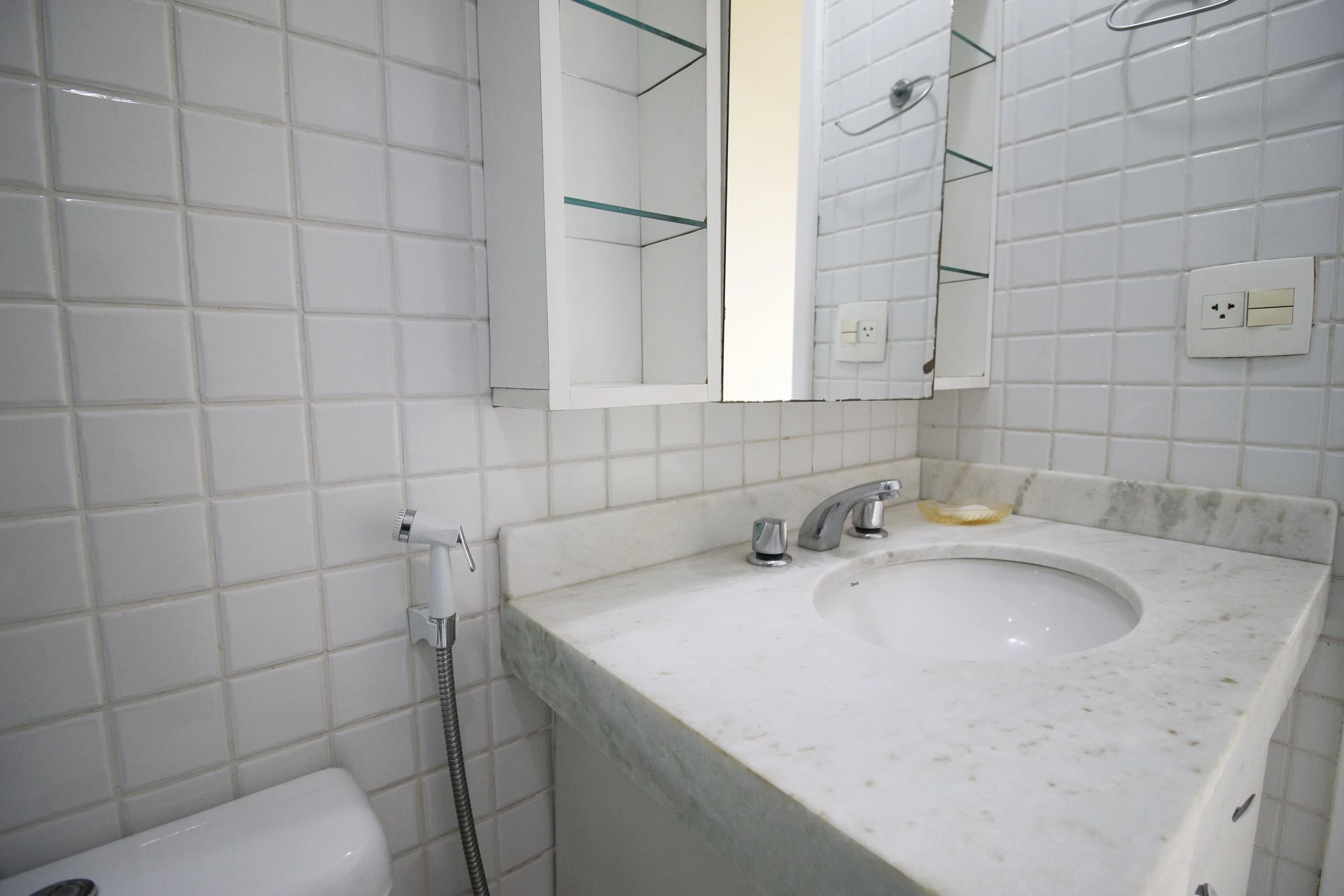 Робоче місце та 3 спальні: квартира 102 м² — photo 12