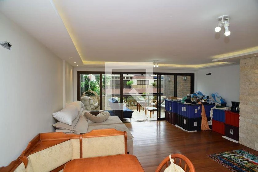 Furnished apartment, 300 m², with a glass-enclosed balcony — photo 15