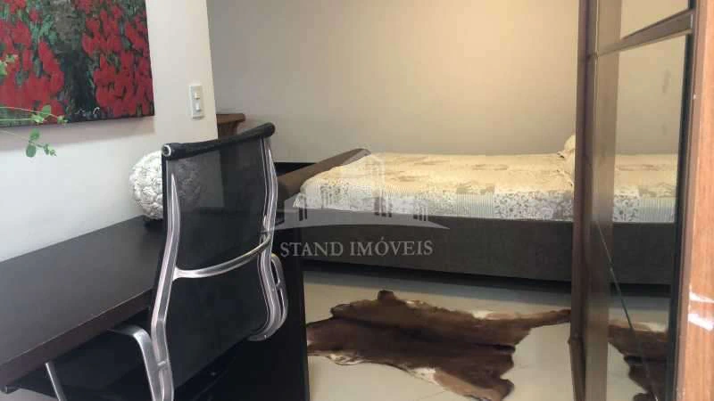 Apartamento de 1 quarto com cozinha americana e fogão a gás — photo 24