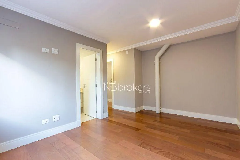 Condo house with 4 bedrooms and 5 bathrooms — photo 57