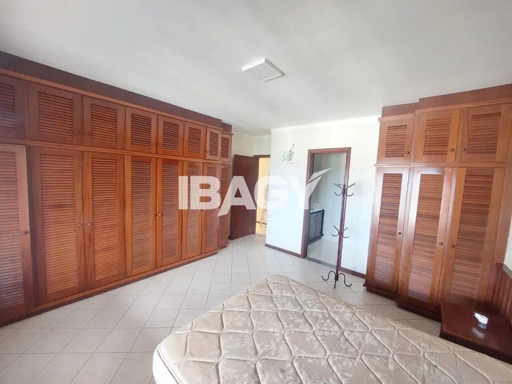 House for rent with 6 bedrooms, 5 suites and 7 bathrooms — photo 42