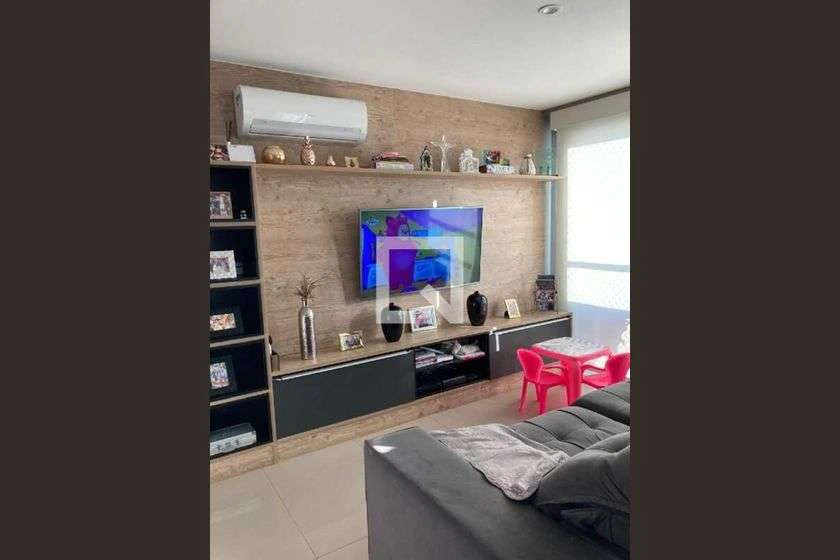 Furnished penthouse with an open-plan kitchen — photo 10