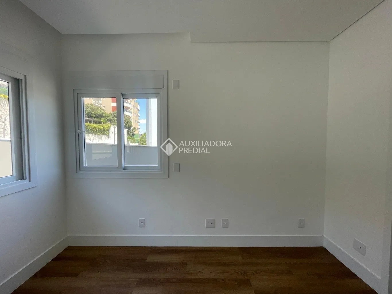 3-bedroom apartment with 159 m² and 2 parking spaces — photo 26