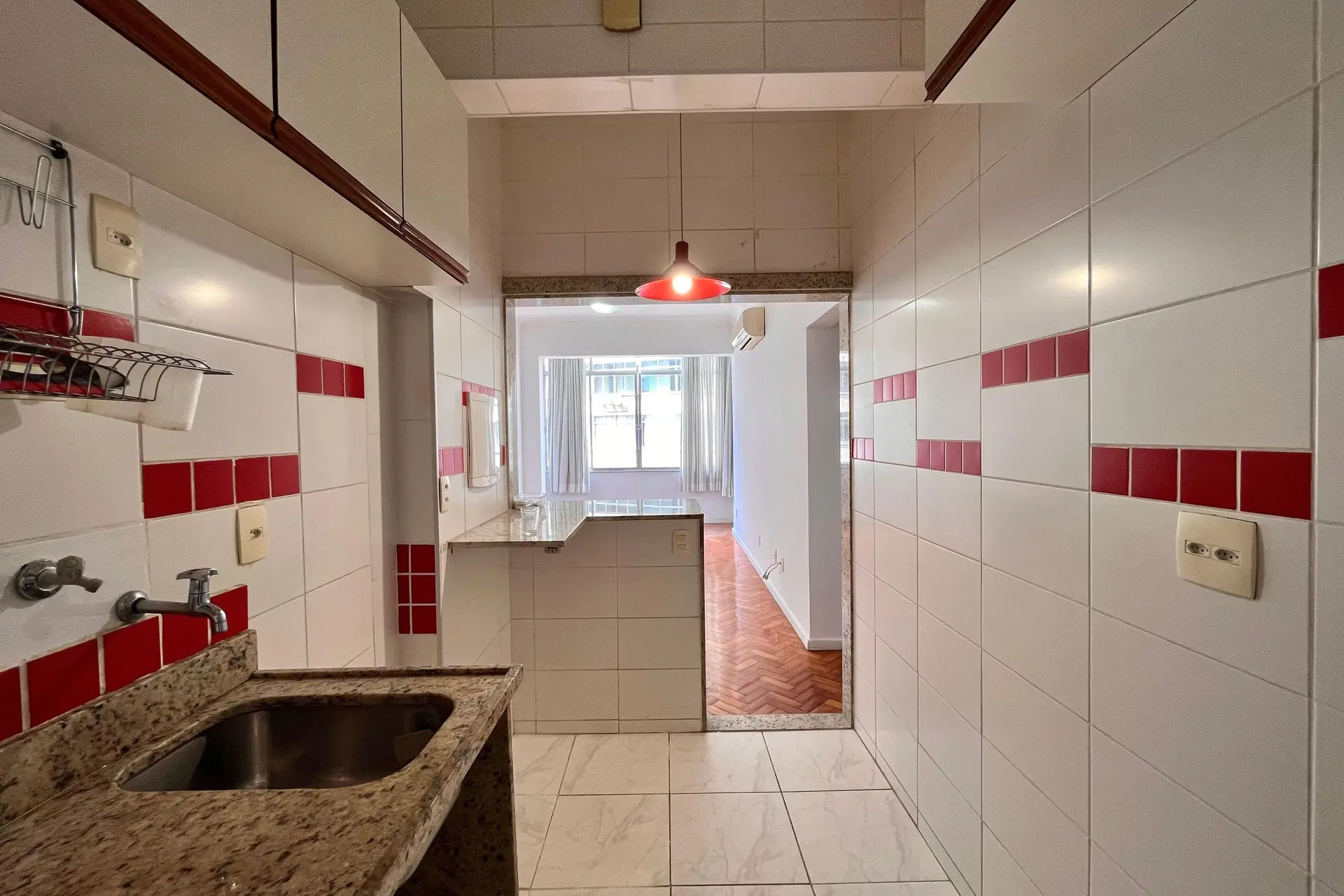Apartamento sem mobília com 2 quartos e cozinha americana — photo 12