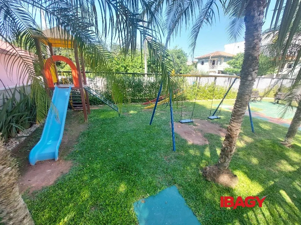 Apartamento amueblado con 2 dormitorios y 72 m² — photo 30