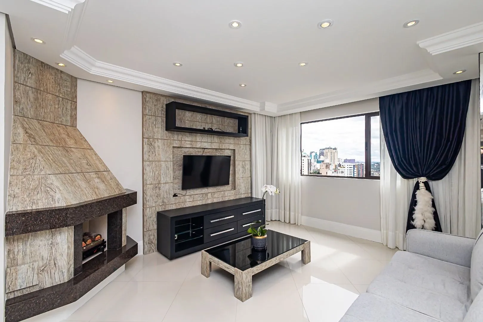 119 m² apartment with floor-to-ceiling windows and a bathtub — photo 54