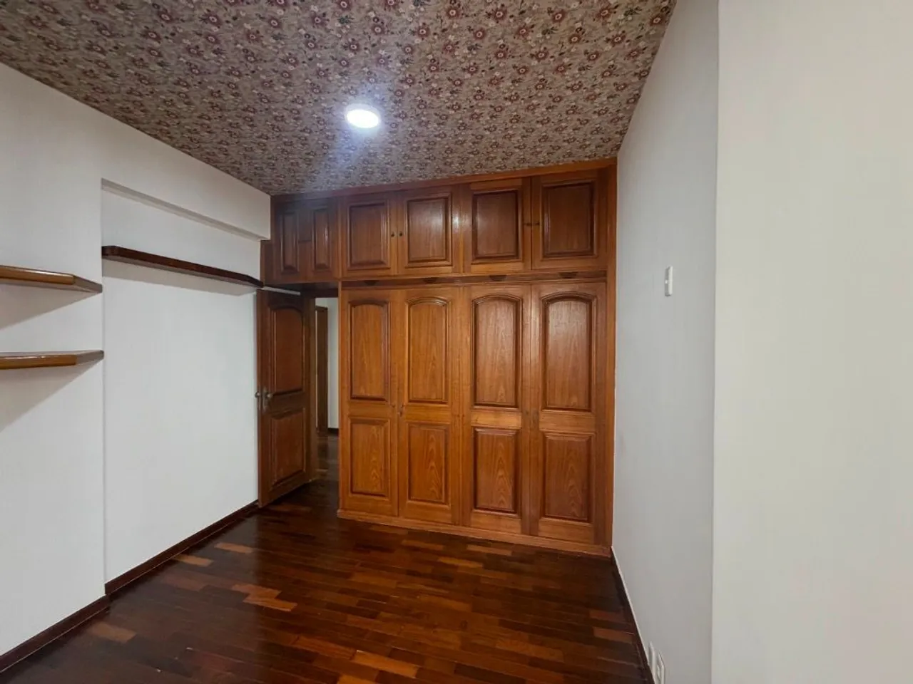 Rental apartment with 4 bedrooms and 4 bathrooms — photo 4