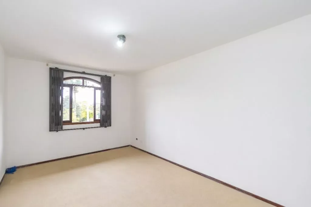 Two-story house with 3 bedrooms and 173 m², 2 parking — photo 39