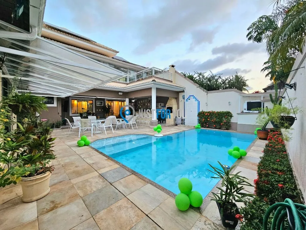 Furnished 4-bedroom house with 5 bathrooms and 350 m² — photo 2