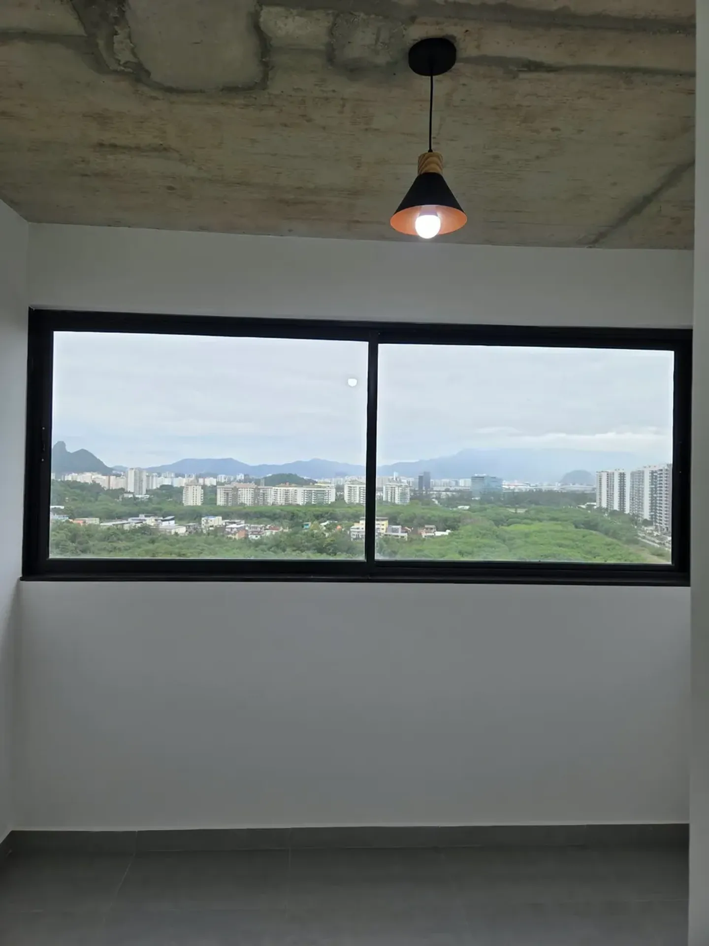 Home office in a 2-bedroom apartment, 56 m² — photo 42