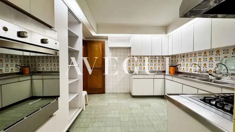 Duplex penthouse with 480 m², 4 bedrooms and 5 baths — photo 17