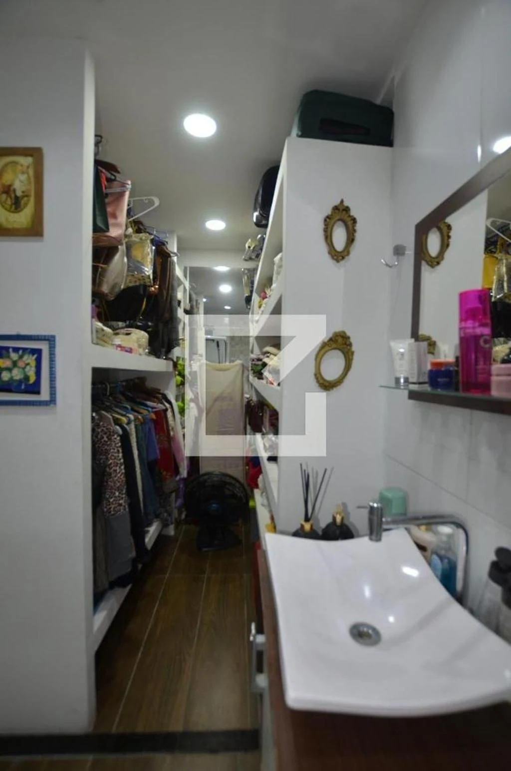Затишна мебльована квартира з 2 спальнями та кухнею — photo 36