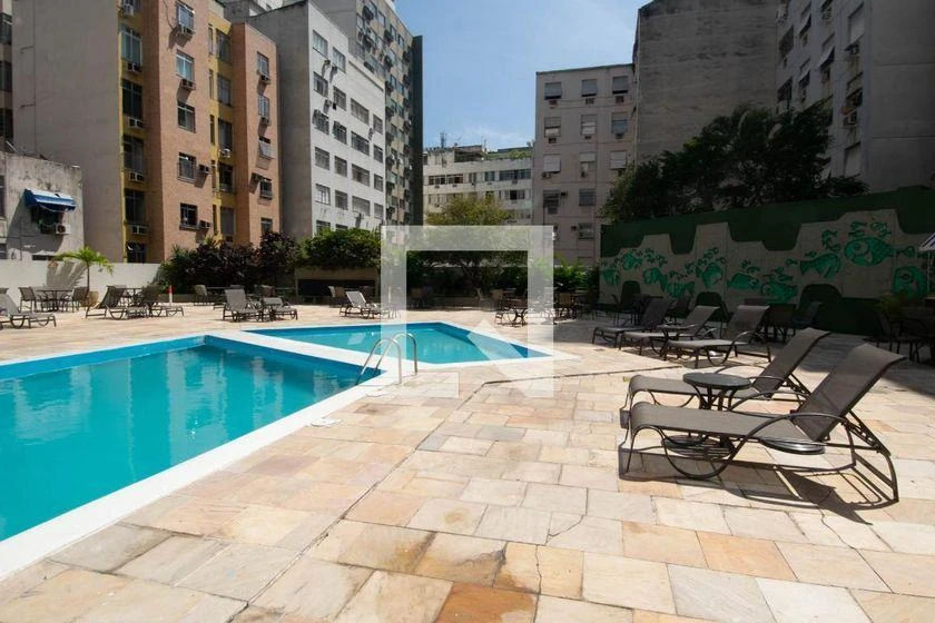 Furnished 76 m² apartment with 2 bedrooms and suite — photo 44