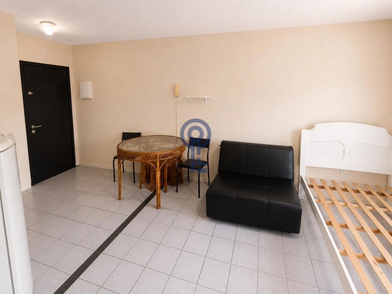 Furnished studio of 35 m² on the 2nd floor — photo 10