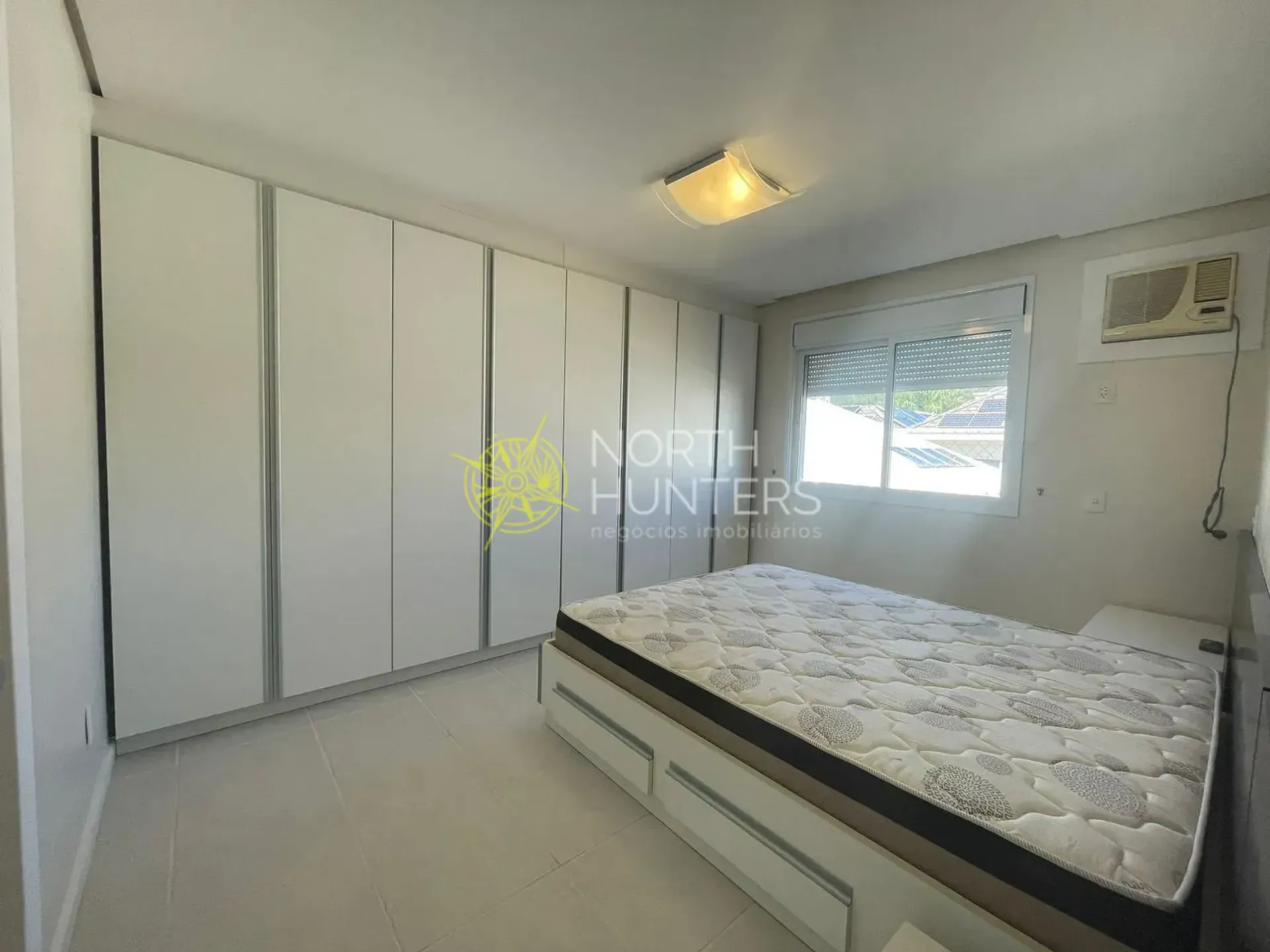 3-bedroom apartment with open kitchen and balcony
