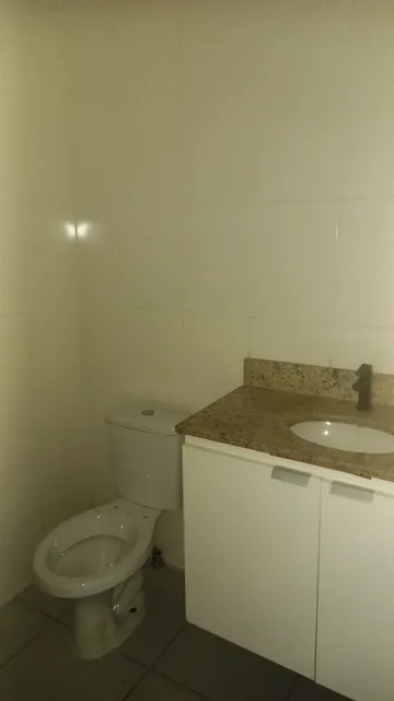 Apartamento de 1 quarto e 1 banheiro com varanda — photo 4