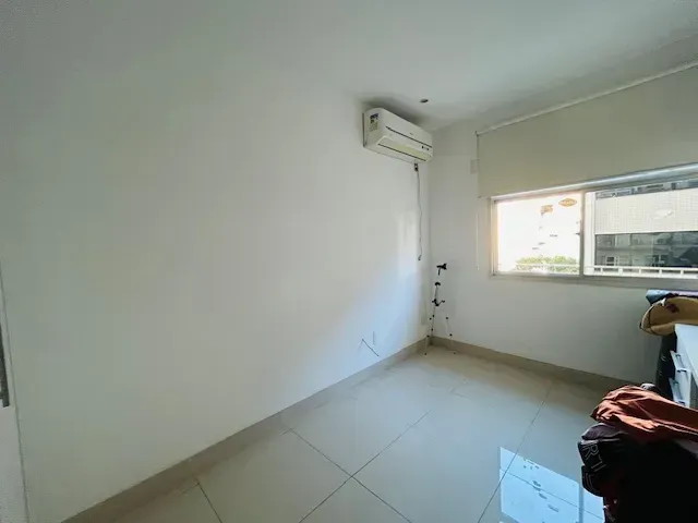 Unfurnished apartment with 2 bedrooms and 1 parking space — photo 5