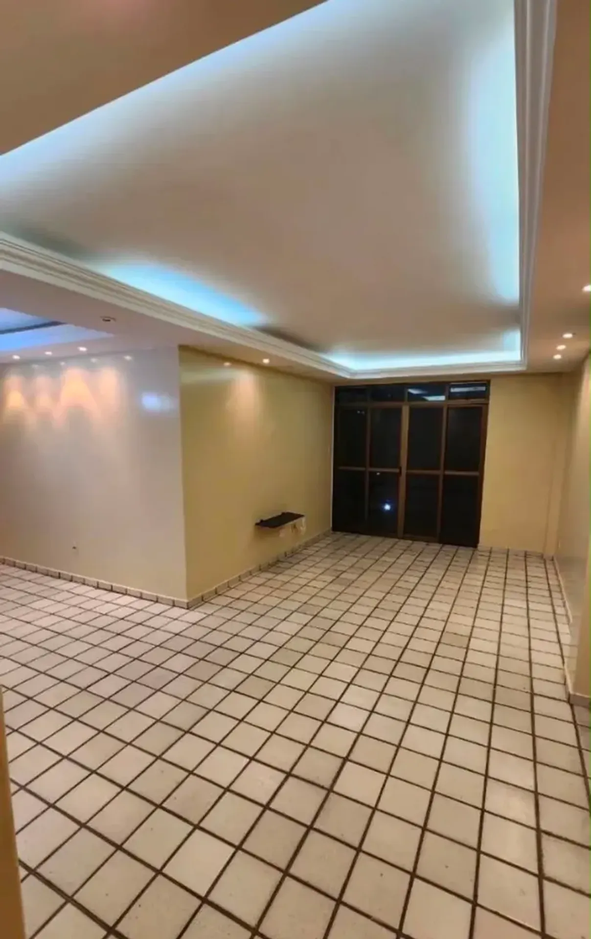 Rental apartment with 4 bedrooms and a balcony — photo 4