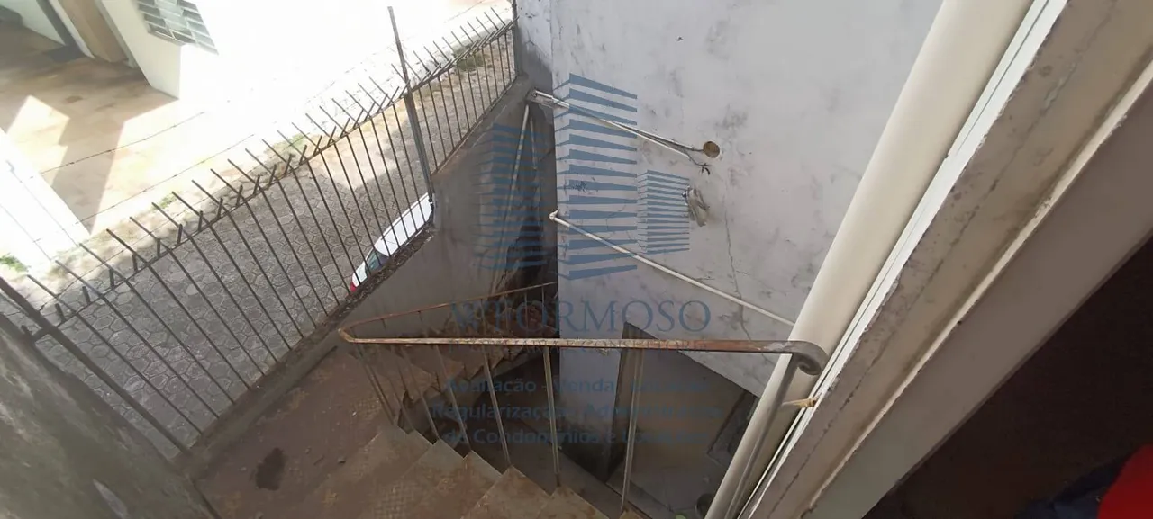 200 m² house with 5 bedrooms and 5 bathrooms — photo 13
