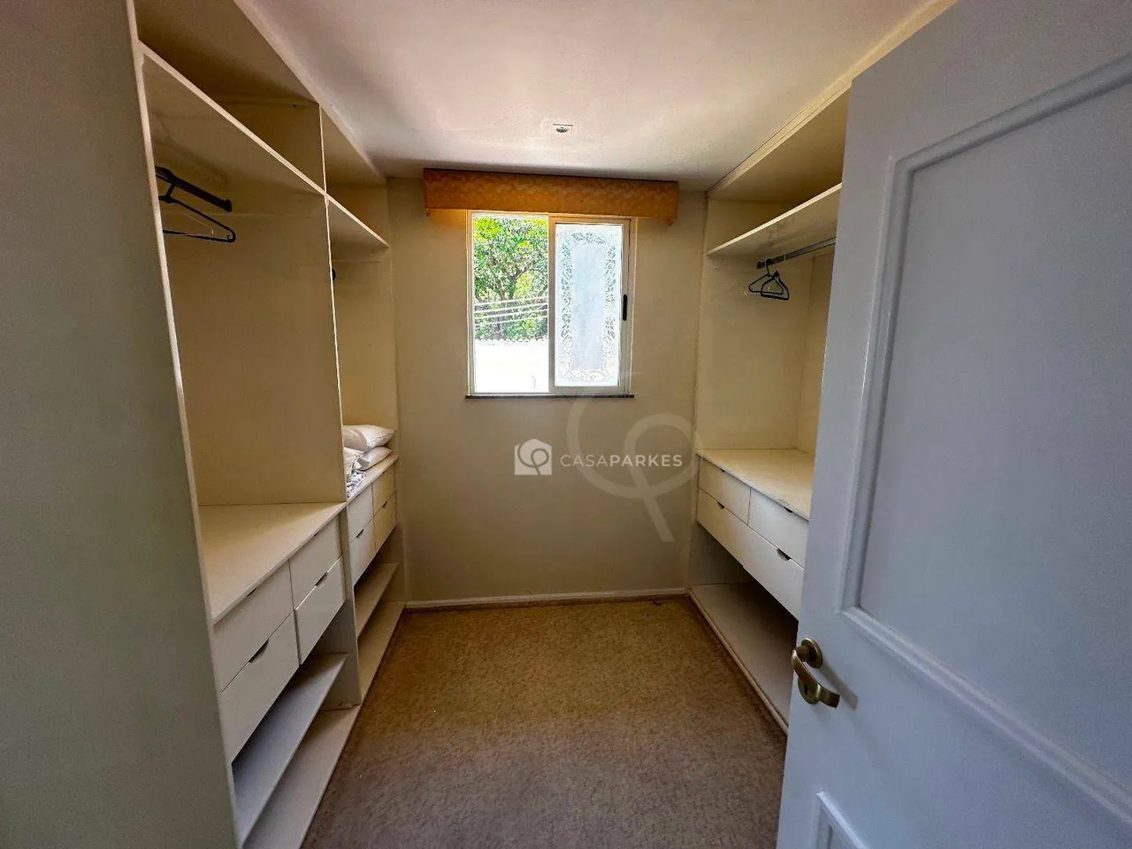 Furnished house with 5 bedrooms and 1200 m² gas kitchen — photo 10