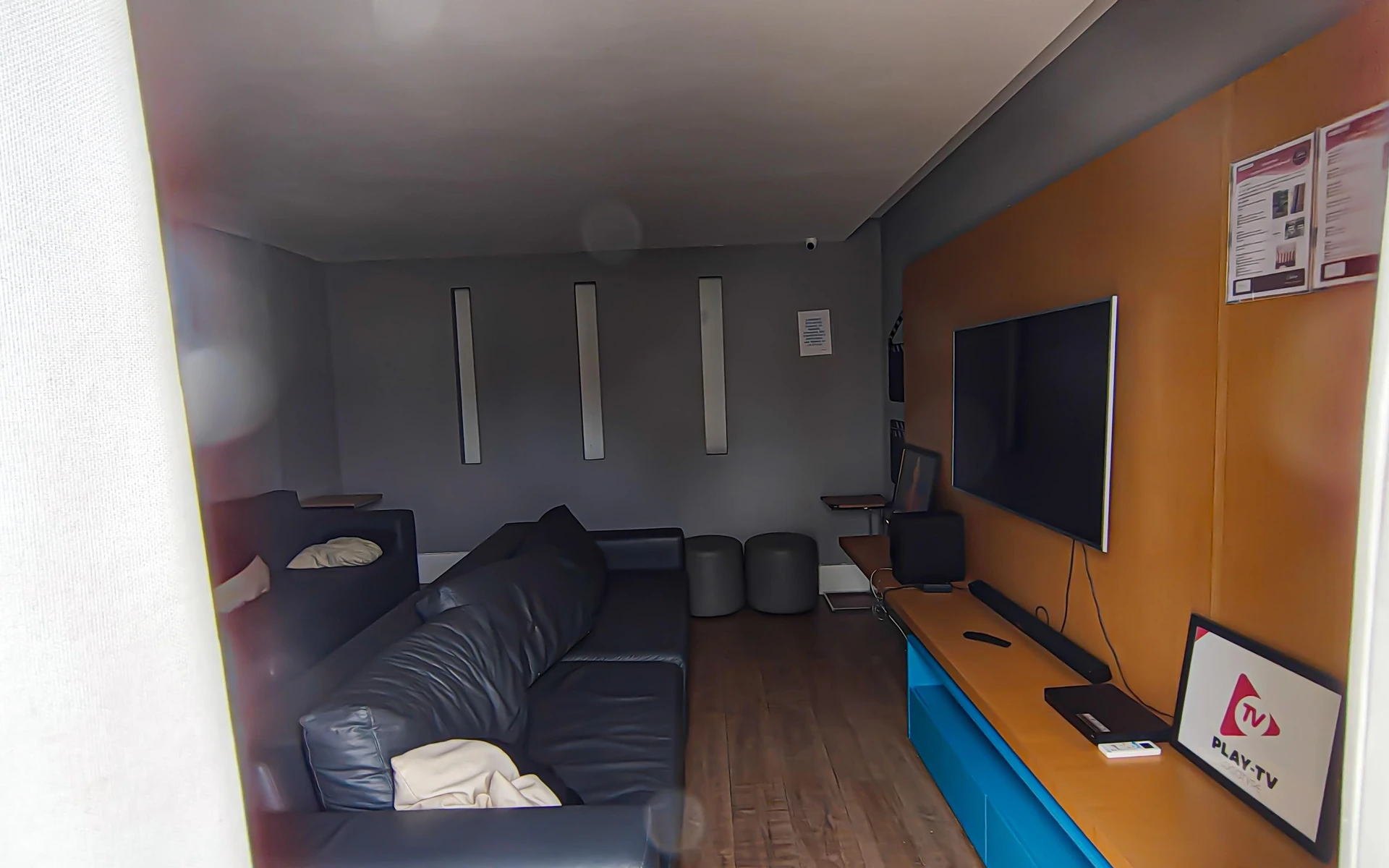 Unfurnished 2-bedroom apartment with en-suite bathrooms — photo 50