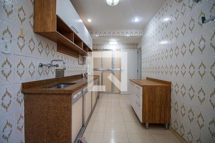 4-bedroom apartment 160 m² with 3 bathrooms — photo 35