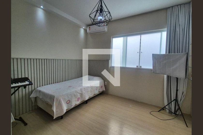 420 m² house with 4 en-suite bedrooms and private garden — photo 35