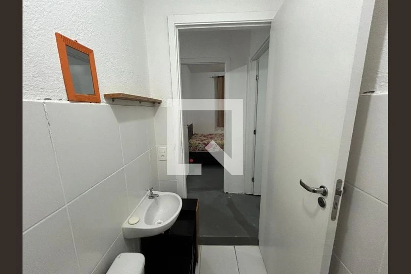Furnished 2-bedroom apartment with 1 parking spot, 42 m² — photo 2