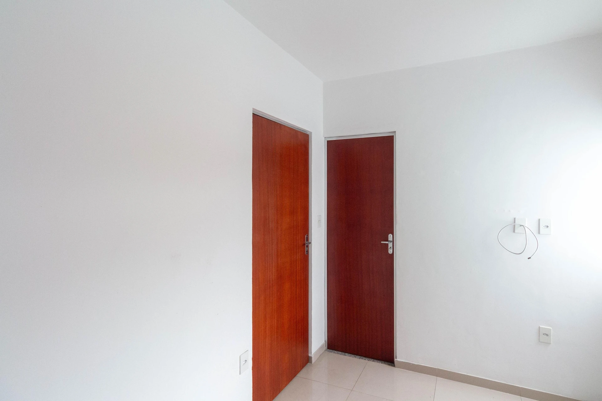 2-bedroom house with a home office — photo 35