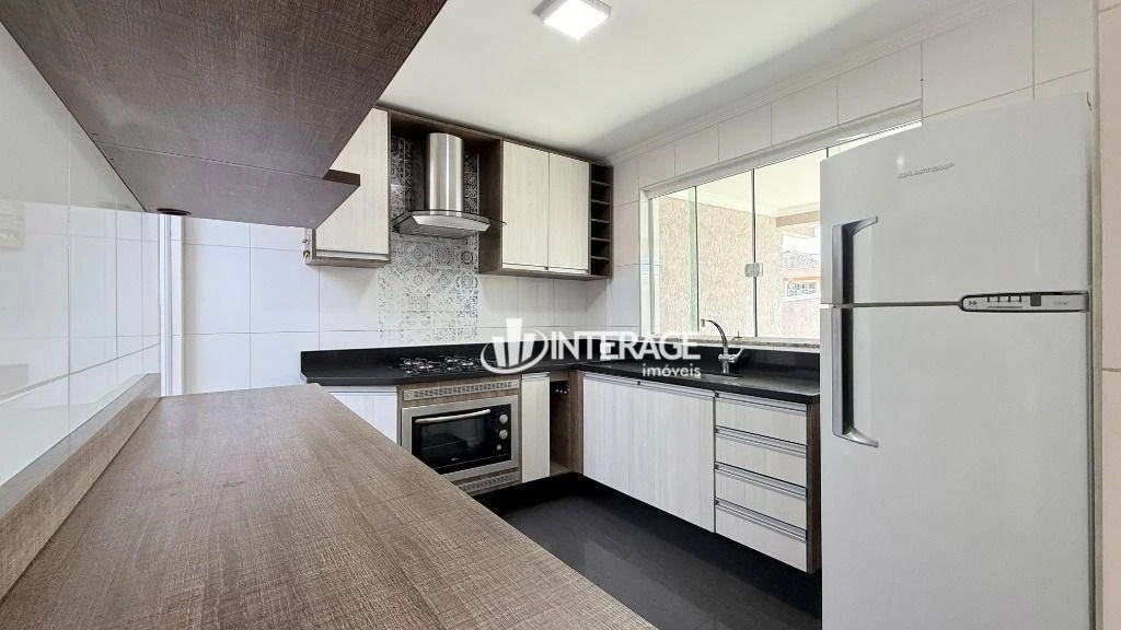 3-bedroom house with a grill on the balcony in Curitiba — photo 3