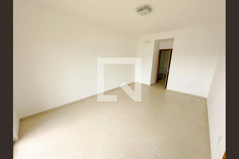 4-bedroom house, 3 with their own bathrooms, 194 m² — photo 46