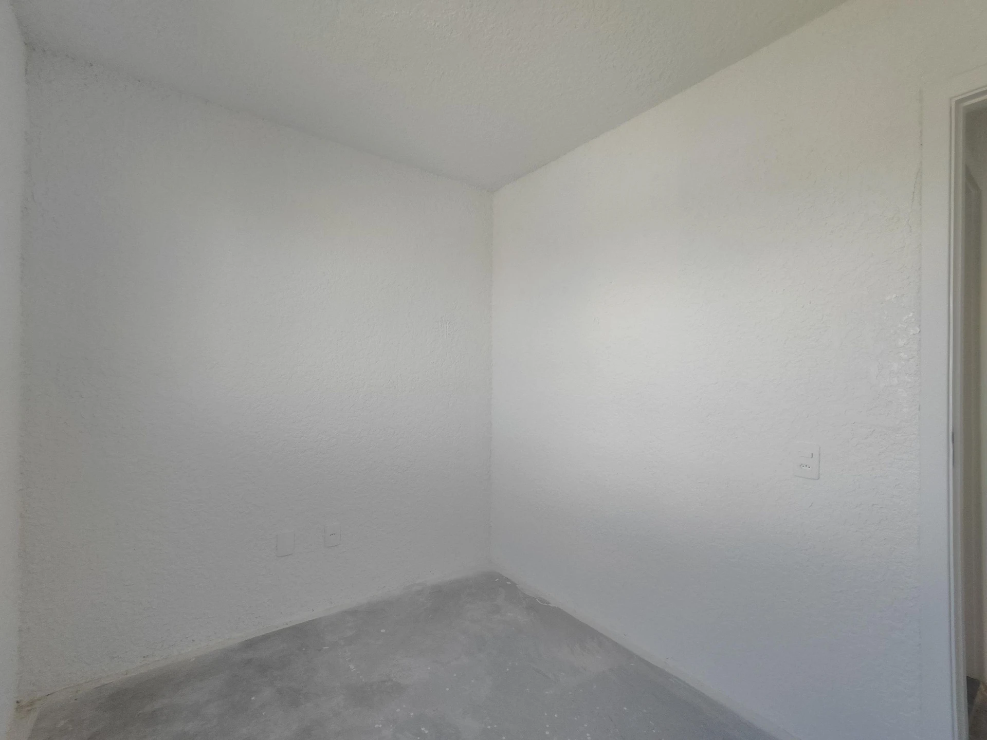 2-bedroom apartment with 1 bathroom and pet allowance — photo 7