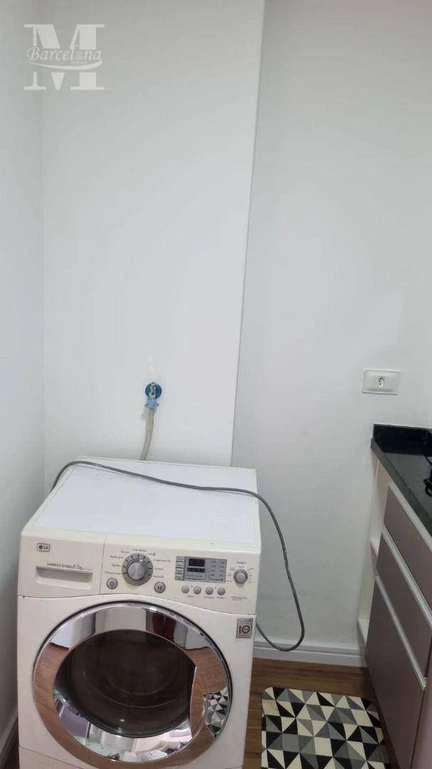 Furnished 38 m² studio with 1 bedroom and balcony — photo 4