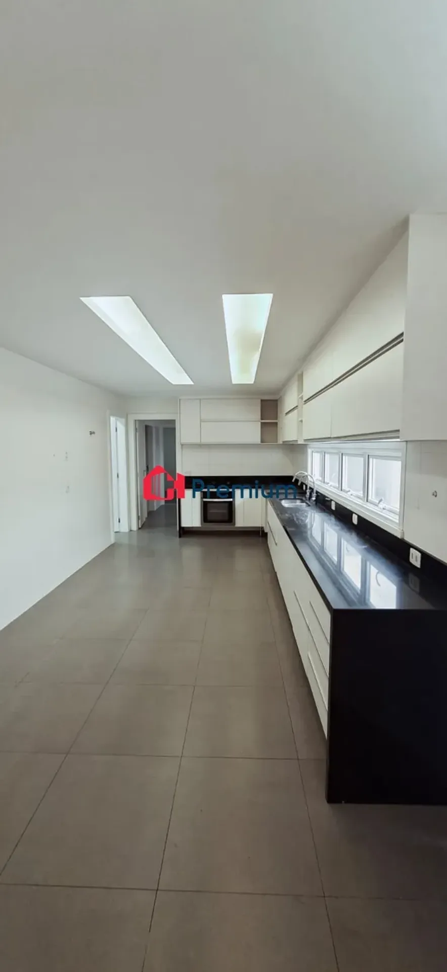 Casa com 5 suítes e 7 banheiros, 5 vagas — photo 5