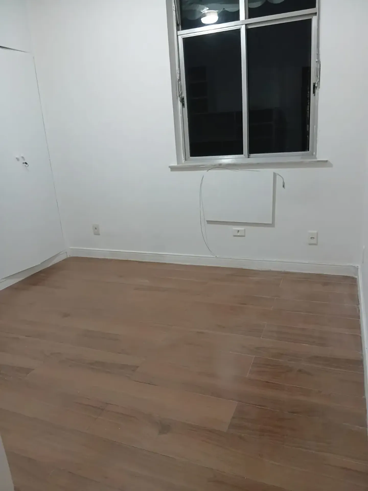 75 m² apartment with a walk-in closet and a home office — photo 14