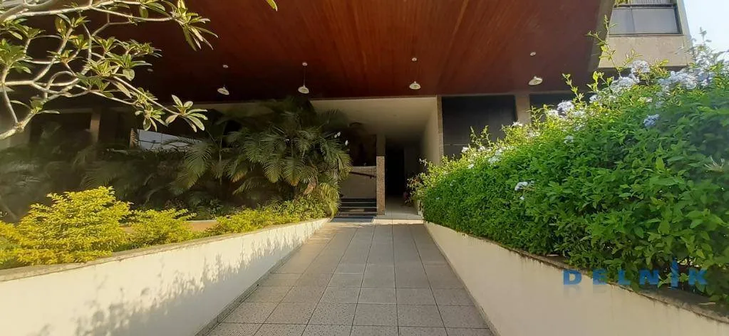 241 m² apartment with 3 bedrooms and private BBQ — photo 32