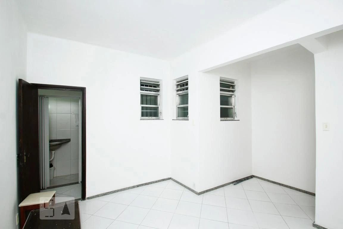 Washing machine in a 2-bedroom apartment, 74 m² — photo 30