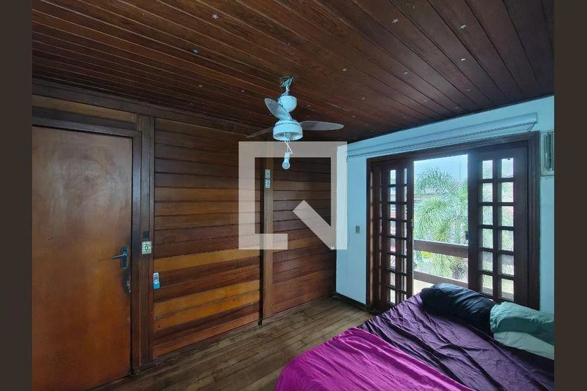 3-bedroom house with a walk-in closet — photo 22