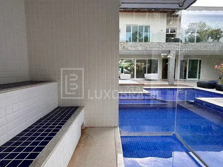 Casa moderna com 3 quartos e 5 vagas de garagem — photo 5
