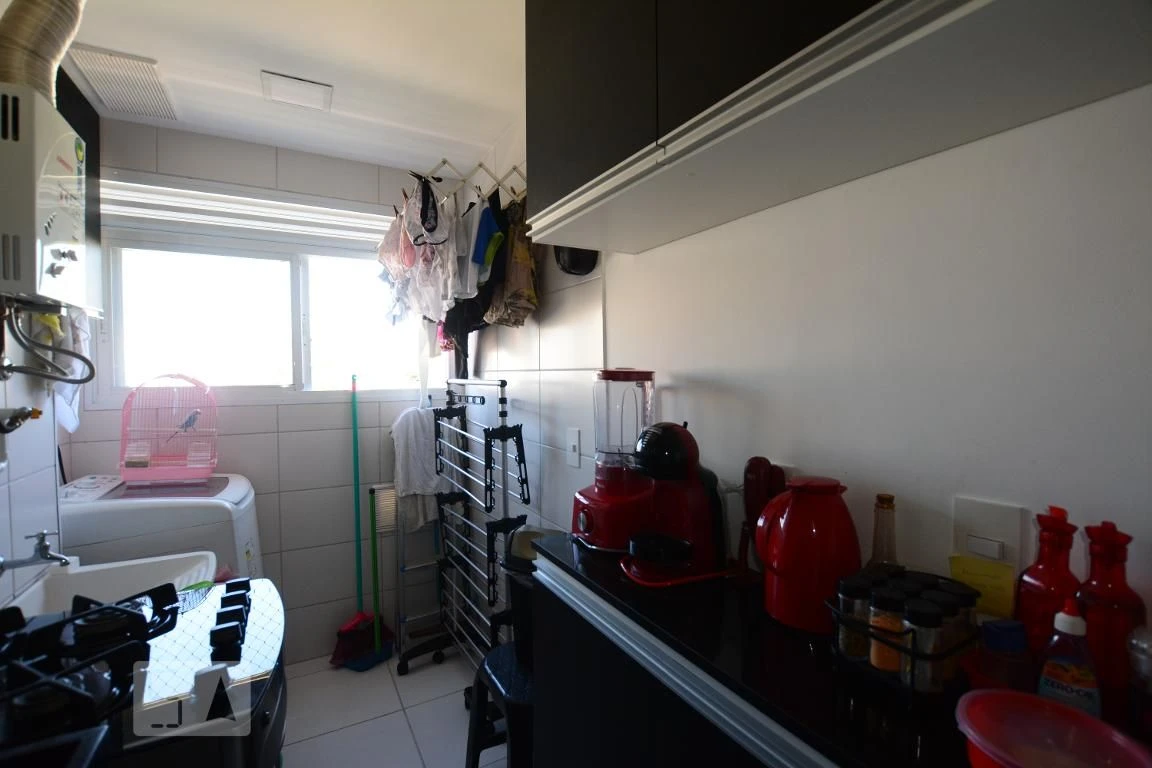 Furnished 2-bedroom apartment with open-plan kitchen — photo 33
