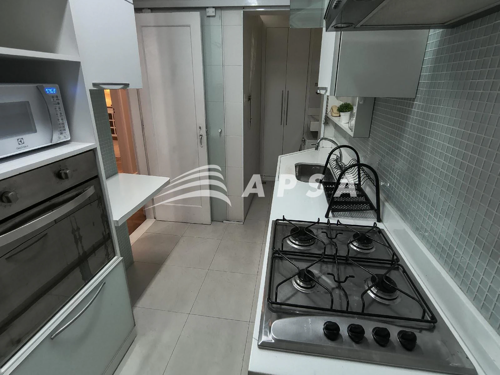 Квартира з 2 спальнями, у будинку є тренажерний зал — photo 6